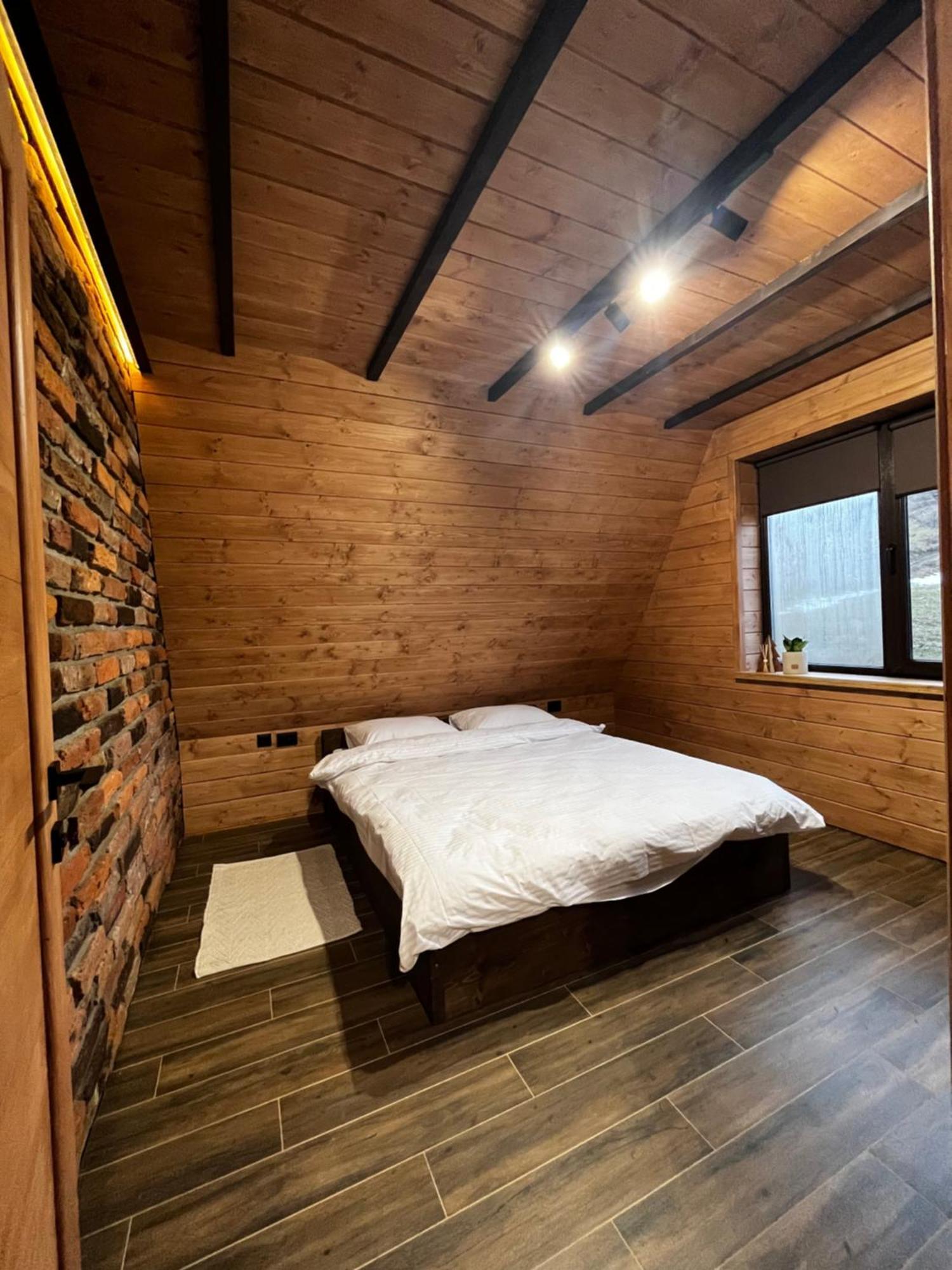 Тихий Куточок Villa Izki Exterior photo